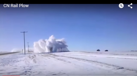 カナダの除雪車が雪崩なみの破壊力ですごい！！